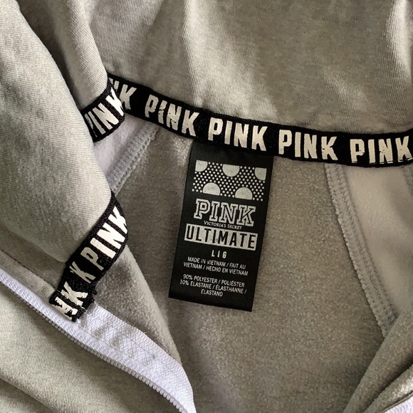 Half Zip pull over jacket. - Picture 7 of 7